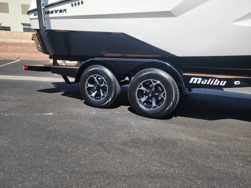Slide: The Image of Malibu 23 MXZ 2026 - 39