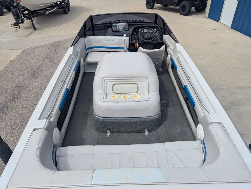 Slide: The Image of MasterCraft ProStar 1990 - 5