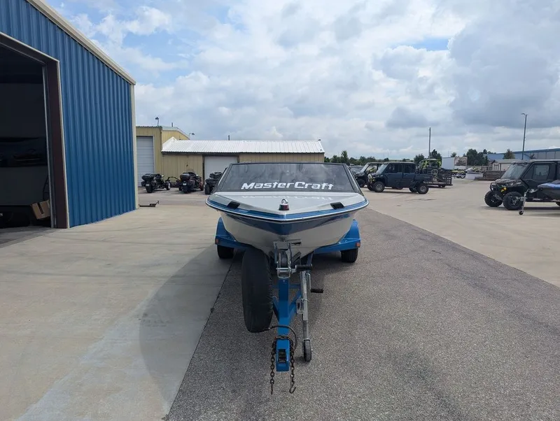 Slide: The Image of MasterCraft ProStar 1990 - 2