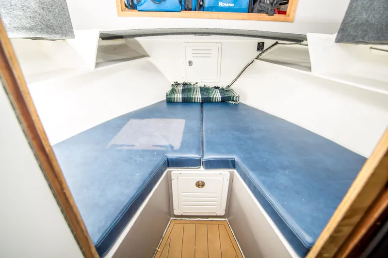 Slide: The Image of Custom Stringari Pilothouse 2005 - 20