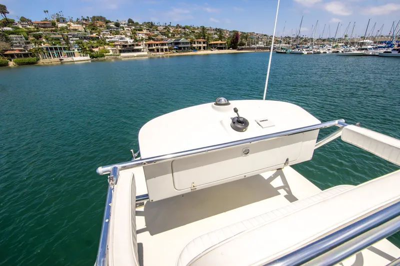 Slide: The Image of Custom Stringari Pilothouse 2005 - 15