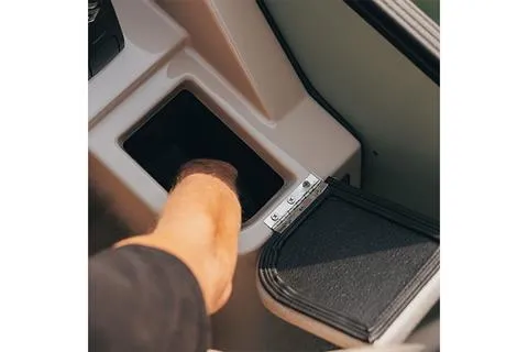 Slide: The Image of Crest Conquest 210 SLRC.5 2026 - 14