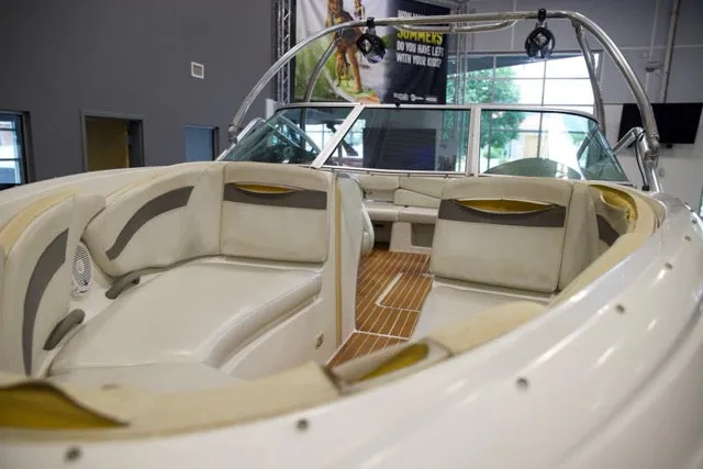 Slide: The Image of Bayliner Marine 2200 RS3 2005 - 10