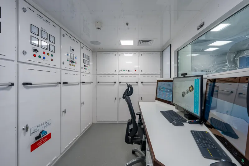 Slide: The Image of Royal Hakvoort Shipyard Custom 2019 - 67