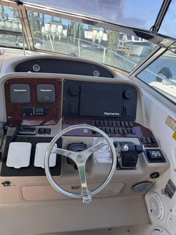 Slide: The Image of Sea Ray Amberjack 340 2002 - 5