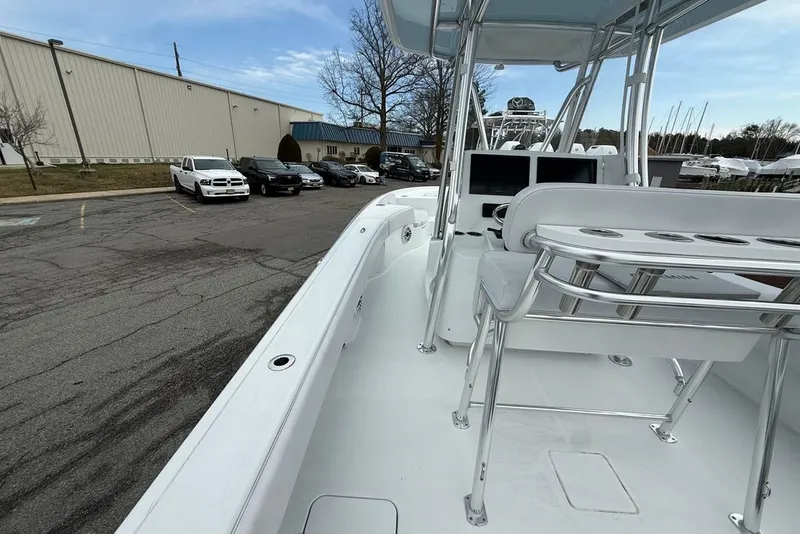 Slide: The Image of Contender 29 Bay 2025 - 10