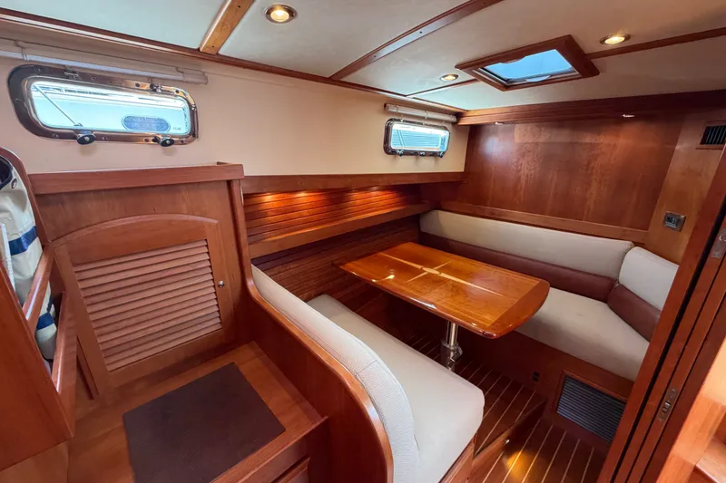 Slide: The Image of Sabre 40 Sedan 2011 - 51