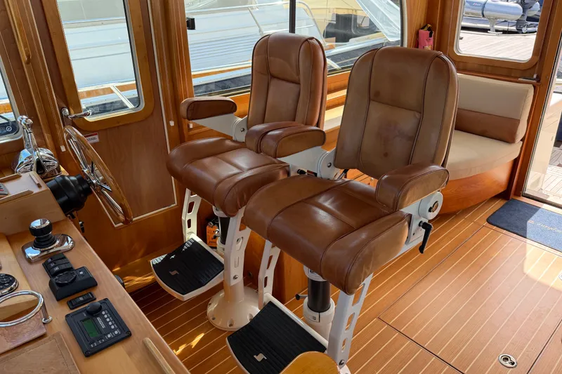 Slide: The Image of Sabre 40 Sedan 2011 - 34