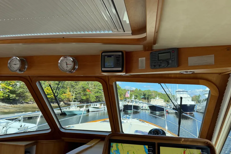 Slide: The Image of Sabre 40 Sedan 2011 - 32