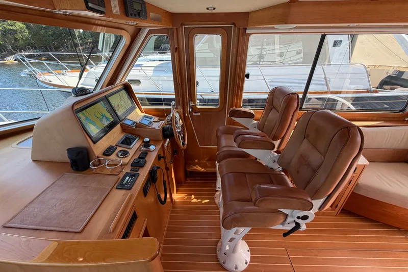 Slide: The Image of Sabre 40 Sedan 2011 - 29