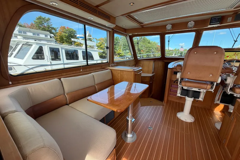Slide: The Image of Sabre 40 Sedan 2011 - 17