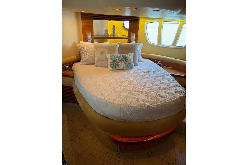 Slide: The Image of Azimut 55E 2006 - 26