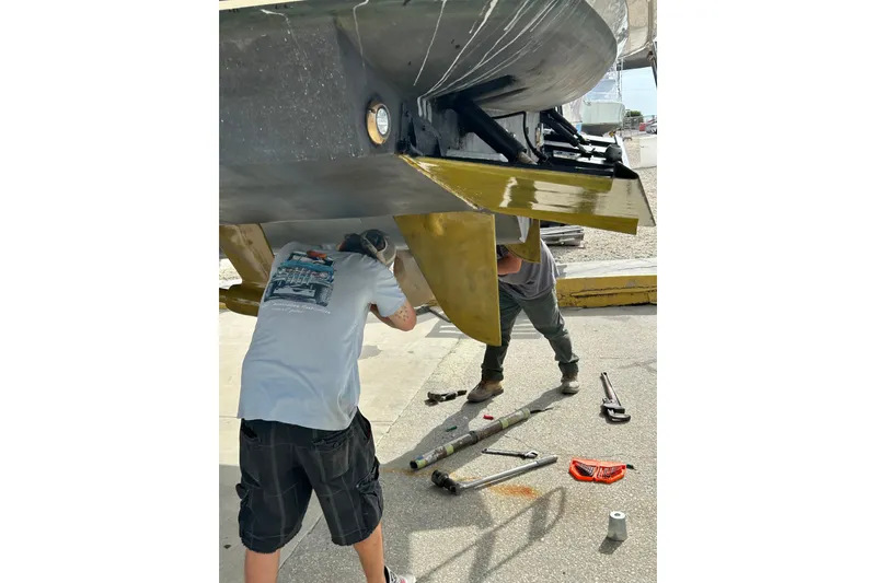 Slide: The Image of Azimut 55E 2006 - 14