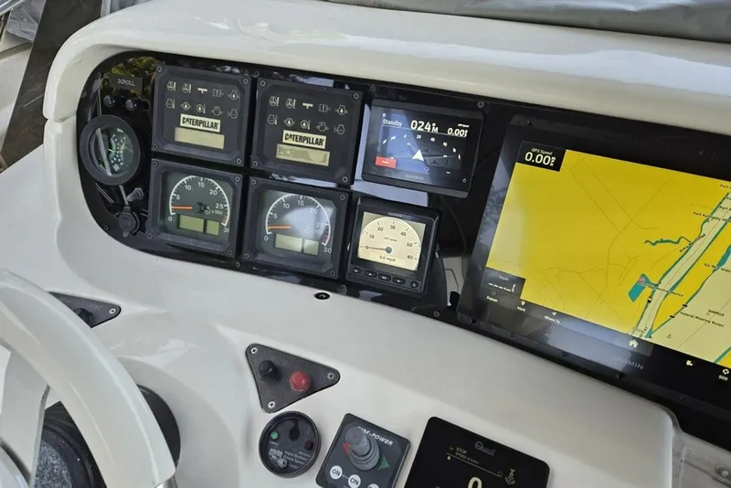 Slide: The Image of Azimut 55E 2006 - 19