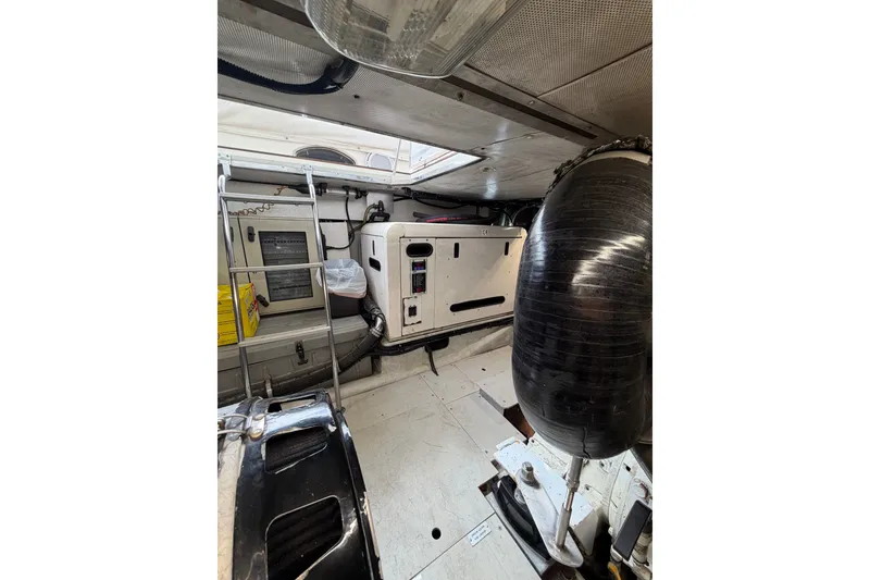 Slide: The Image of Azimut 55E 2006 - 36