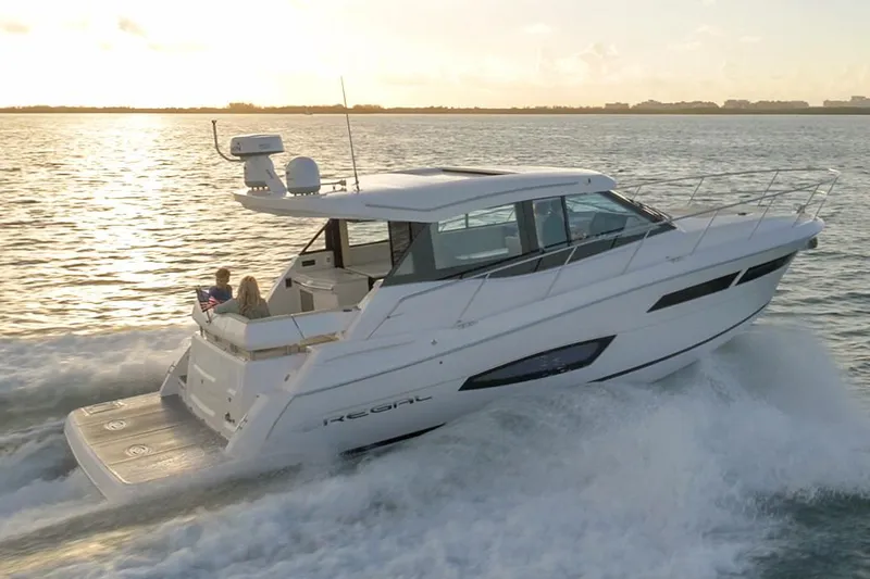 Slide: The Image of Regal 38 Grande Coupe 2020 - 15