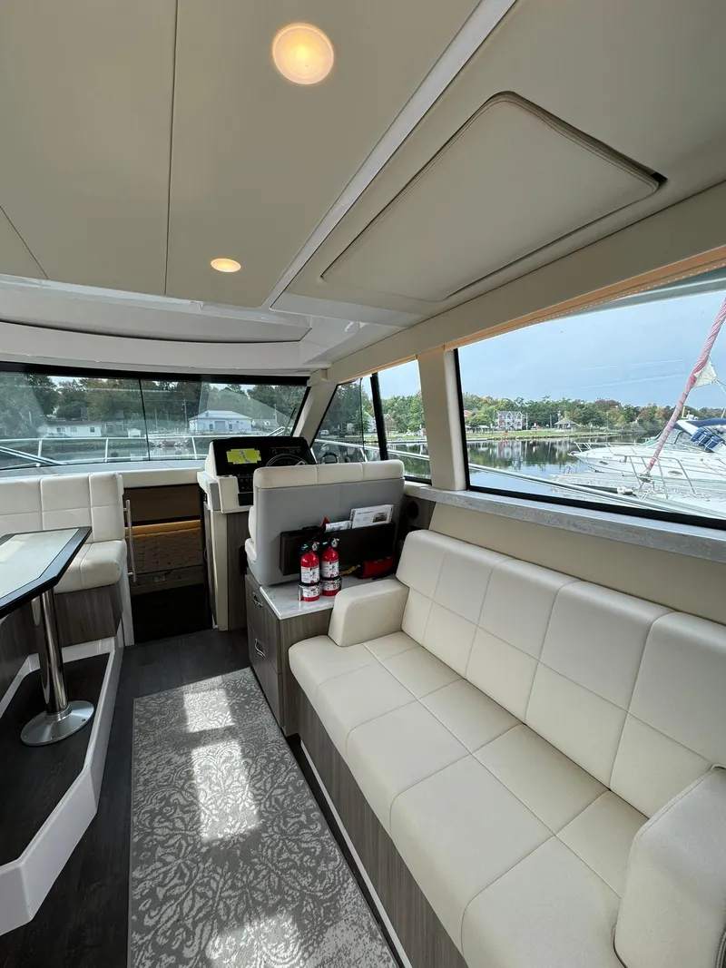 Slide: The Image of Regal 38 Grande Coupe 2020 - 71
