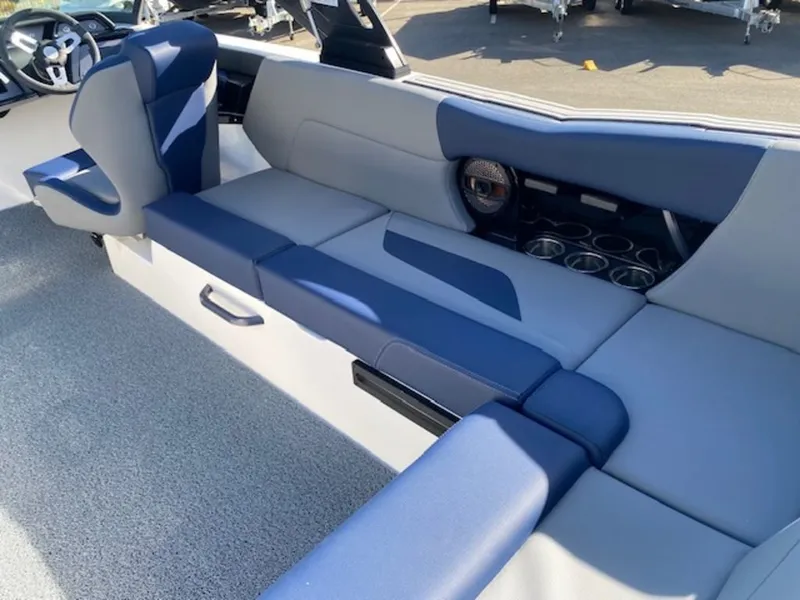 Slide: The Image of MasterCraft NXT24 2025 - 10