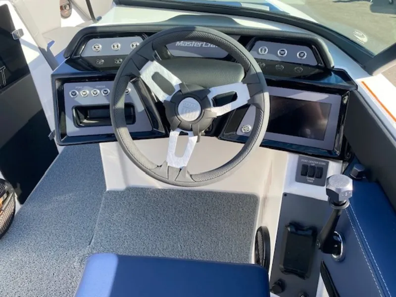 Slide: The Image of MasterCraft NXT24 2025 - 14