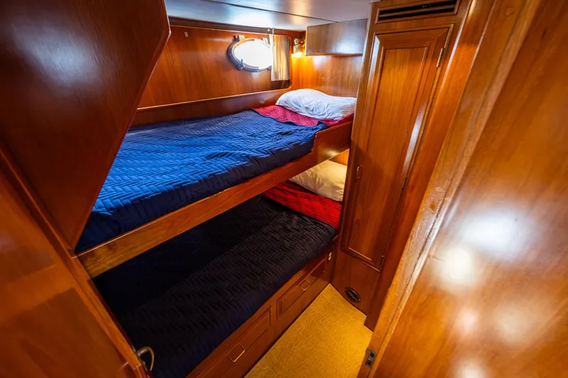 Slide: The Image of Ocean Alexander 520 Pilothouse 1991 - 34