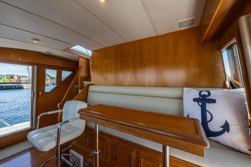 Slide: The Image of Ocean Alexander 520 Pilothouse 1991 - 23