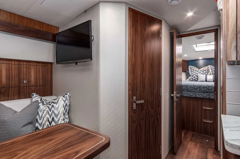 Slide: The Image of GT45X Flybridge 2020 - 41