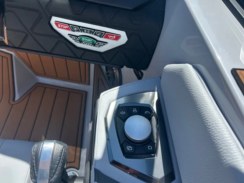 Slide: The Image of Nautique GS22 2026 - 21