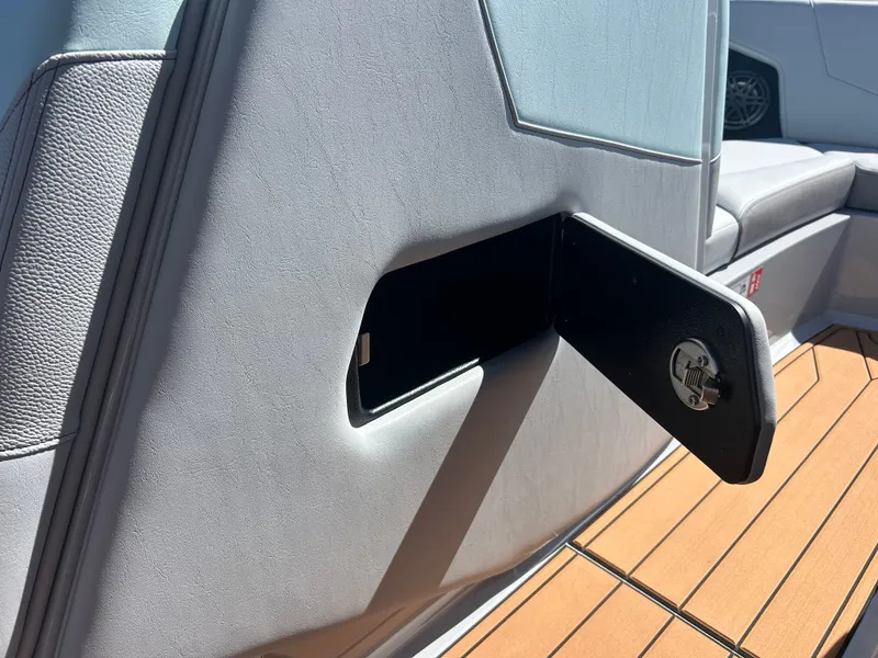 Slide: The Image of Nautique GS22 2026 - 22