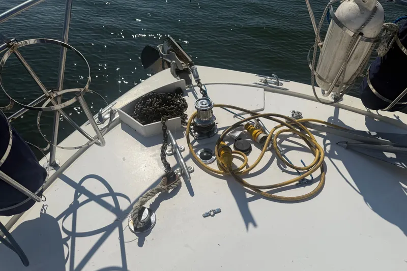 Slide: The Image of Hatteras 43 Double Cabin 1973 - 63