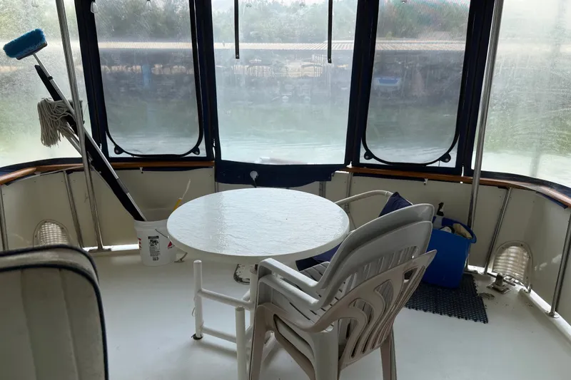 Slide: The Image of Hatteras 43 Double Cabin 1973 - 45