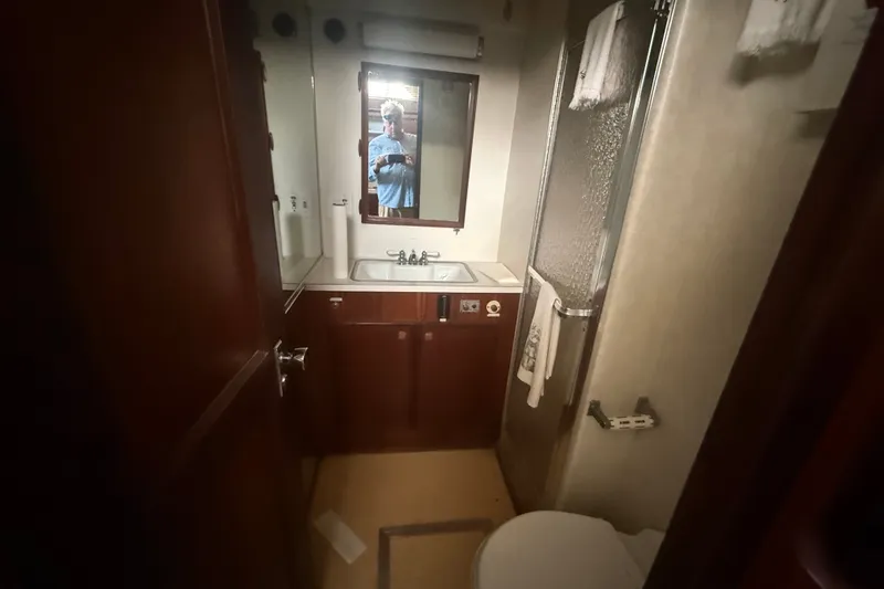 Slide: The Image of Hatteras 43 Double Cabin 1973 - 59