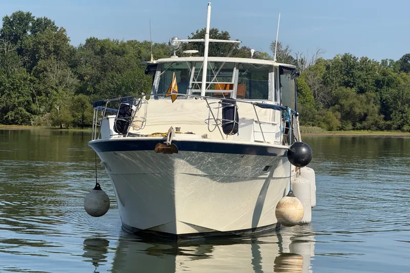 Slide: The Image of Hatteras 43 Double Cabin 1973 - 1