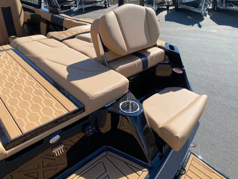 Slide: The Image of MasterCraft XT23 2025 - 9