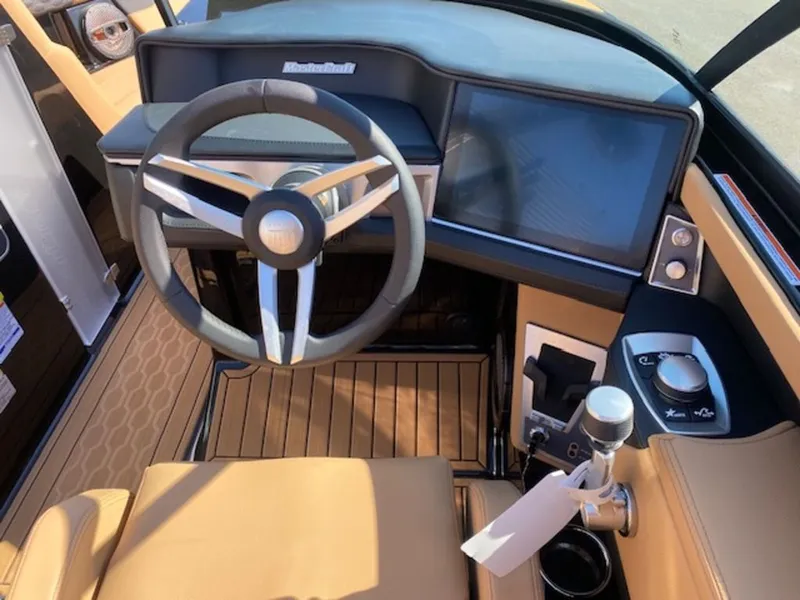 Slide: The Image of MasterCraft XT23 2025 - 14