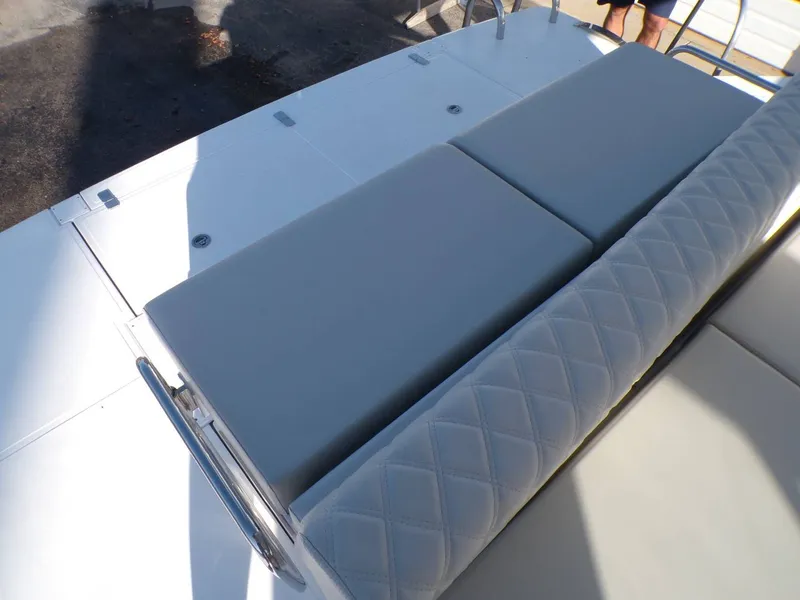 Slide: The Image of Schaefer Yachts DBA 380 2025 - 22