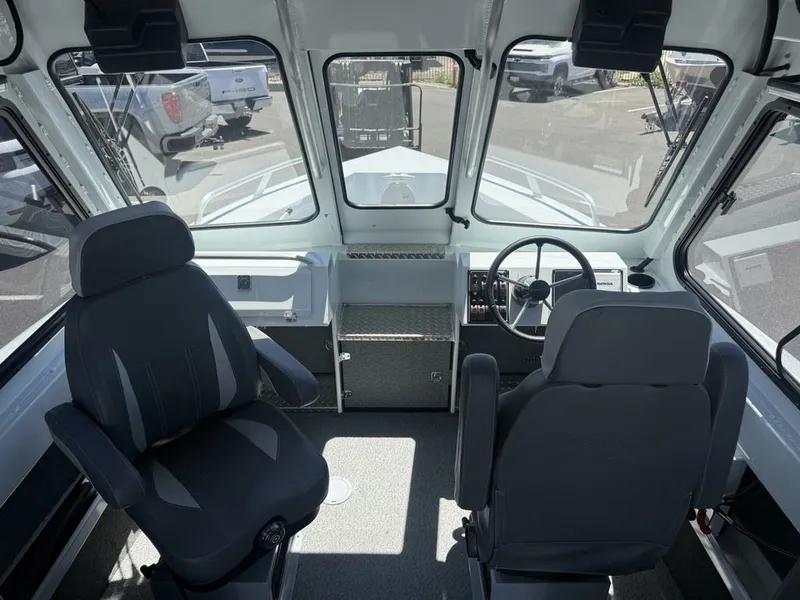 Slide: The Image of Hewescraft 210 Sea Runner Hardtop 2026 - 8