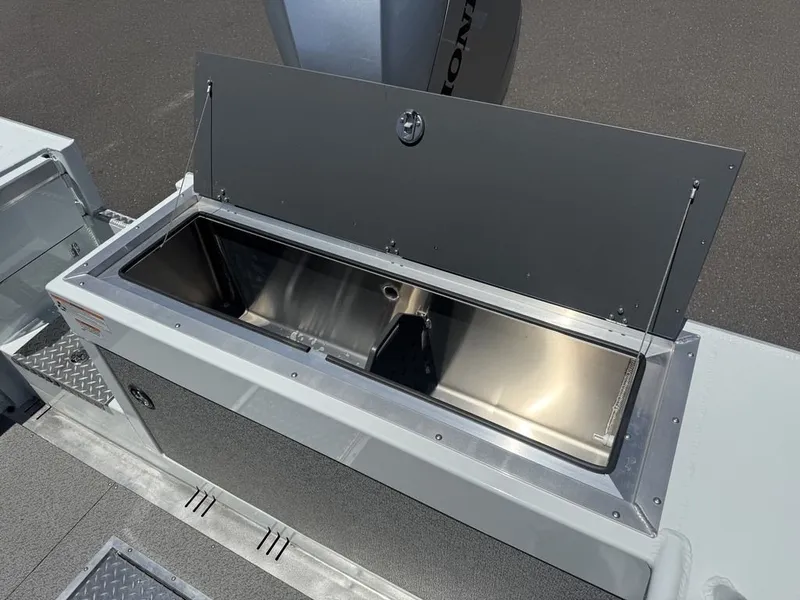 Slide: The Image of Hewescraft 210 Sea Runner Hardtop 2026 - 13