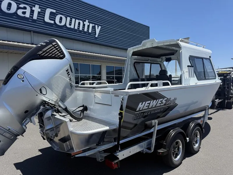 Slide: The Image of Hewescraft 210 Sea Runner Hardtop 2026 - 4