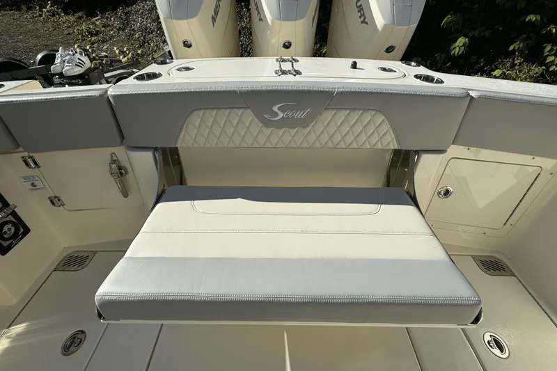 Slide: The Image of Scout 357 LXF 2025 - 19