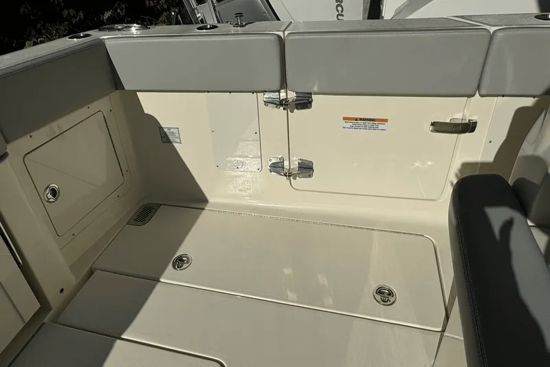 Slide: The Image of Scout 357 LXF 2025 - 24