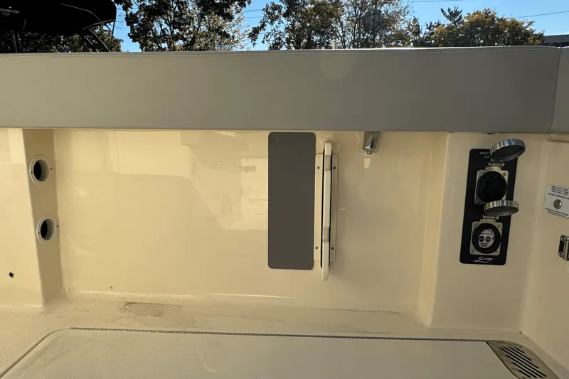 Slide: The Image of Scout 357 LXF 2025 - 29