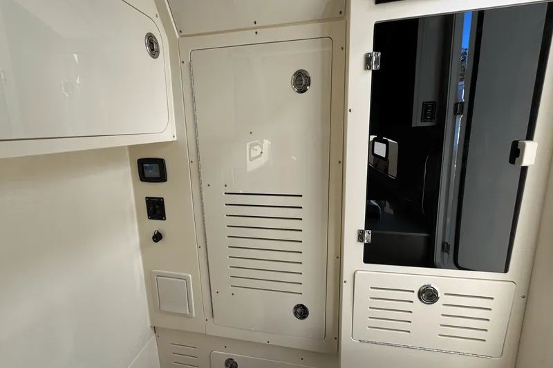 Slide: The Image of Scout 357 LXF 2025 - 65