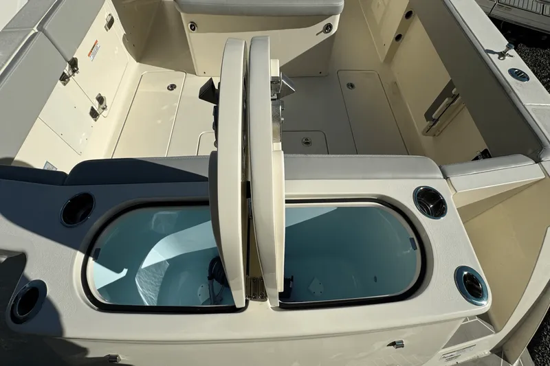 Slide: The Image of Scout 357 LXF 2025 - 8