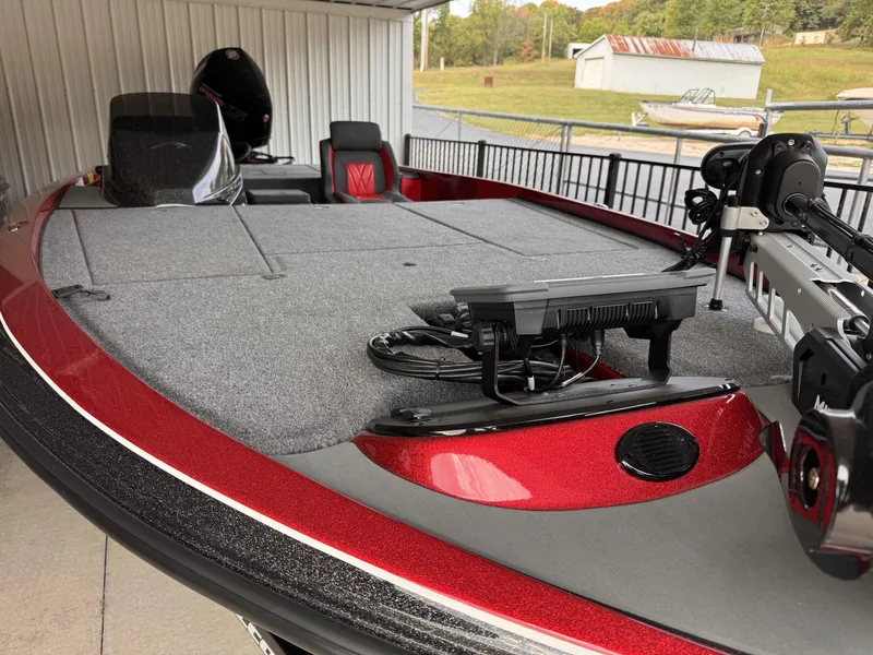 Slide: The Image of Falcon Boats F205 2026 - 8