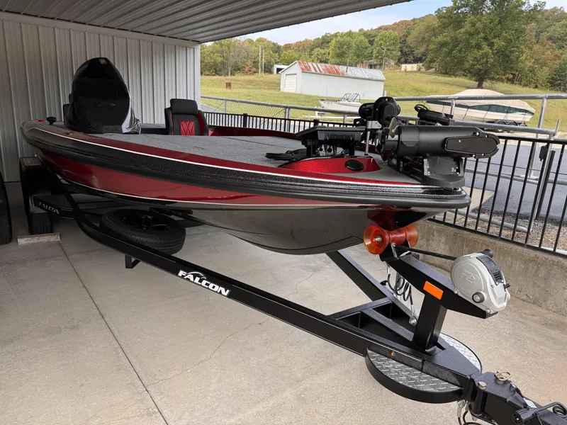 Slide: The Image of Falcon Boats F205 2026 - 9
