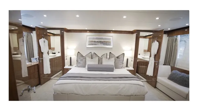Slide: The Image of Hargrave Raised Pilothouse 2017 - 13