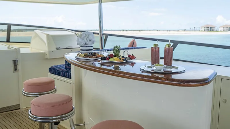 Slide: The Image of Broward Raised Pilothouse 2000 - 25