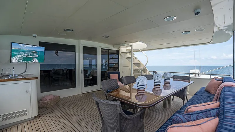 Slide: The Image of Broward Raised Pilothouse 2000 - 28