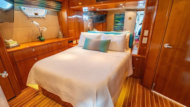 Slide: The Image of Hatteras Cockpit Motor Yacht 2003 - 14
