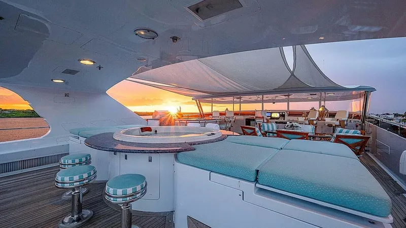 Slide: The Image of Christensen Raised Pilothouse MY 2000 - 30